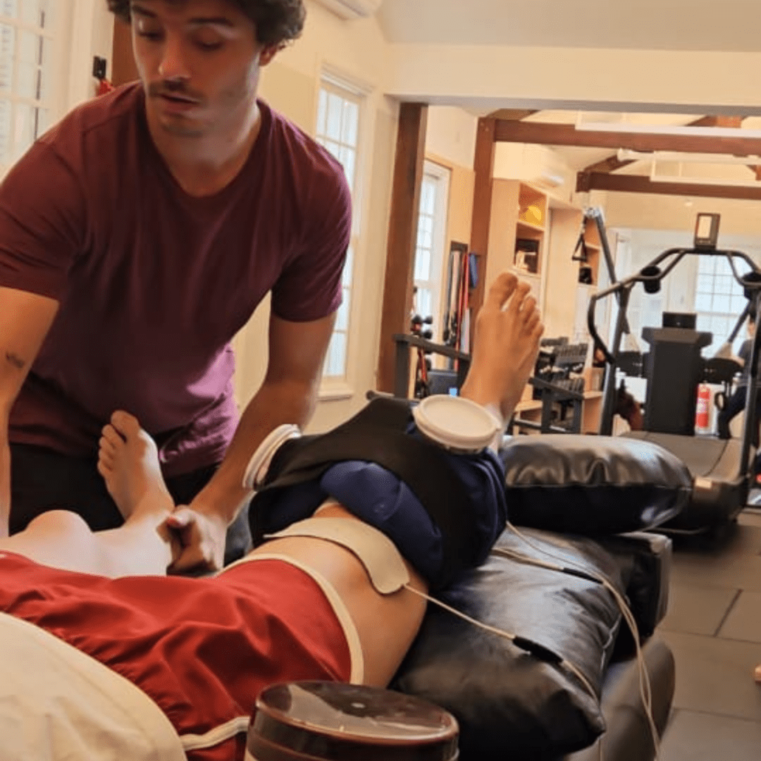 Reabilitação pós cirúrgica com fisioterapia na Clínica TAZ em Vila Madalena